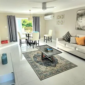 Holiday home Modern Luxury 2-bedroom 2.5-bathroom Townhouse, Negril