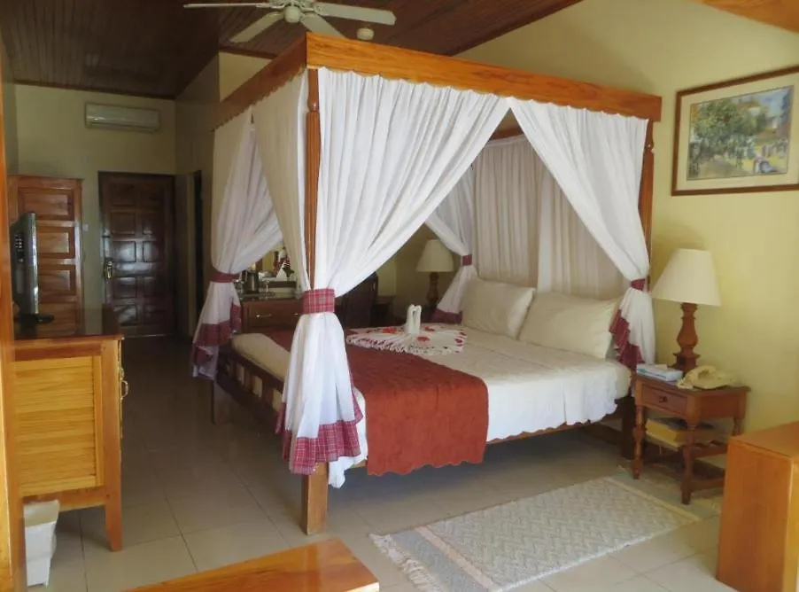 Negril Place 4-Star Resort With Pool Camp- Beach Access 0*,  Jamaïque