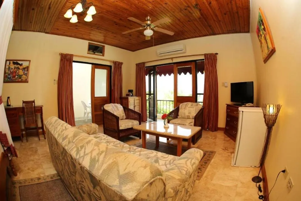 Negril Place 4-Star Resort With Pool Camp- Beach Access Appartement