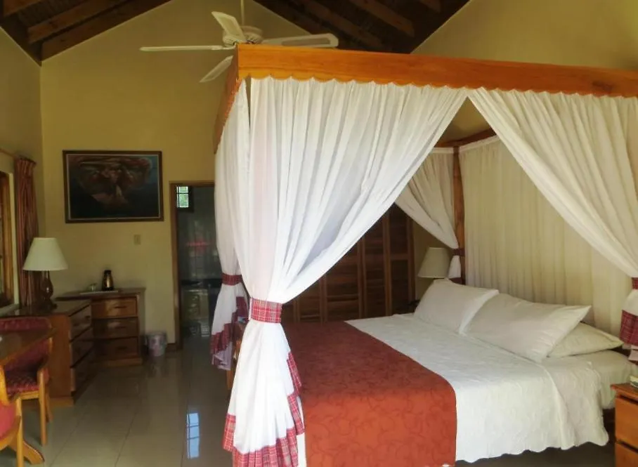 Negril Place 4-Star Resort With Pool Camp- Beach Access Jamaïque